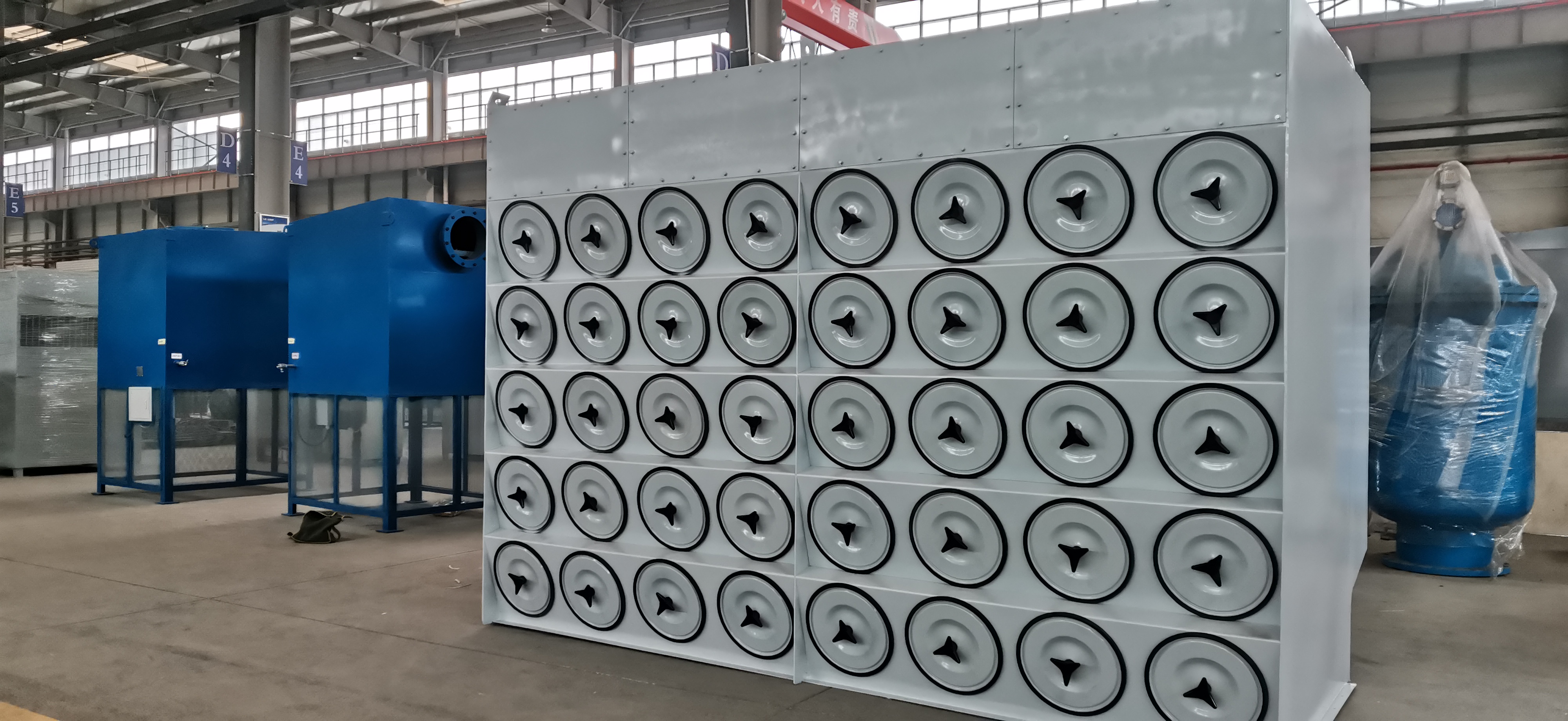 建材行業(yè)9萬風量濾筒除塵器